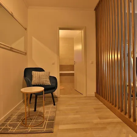 Lara Luxury Apartment B46 Апартаменти Брашов